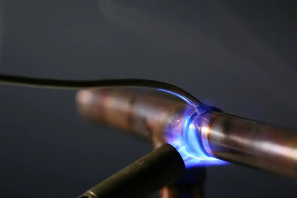 The process of welding copper with wire