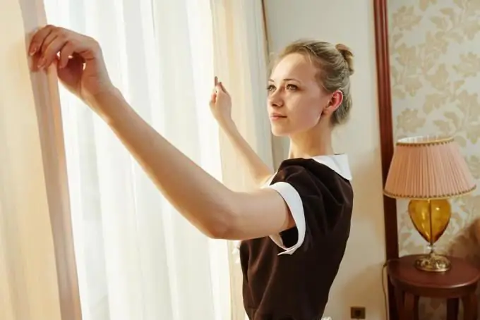 exemple de description de poste de femme de chambre d'hôtel