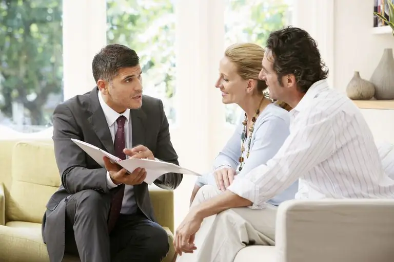 reunião com clientes no escritório