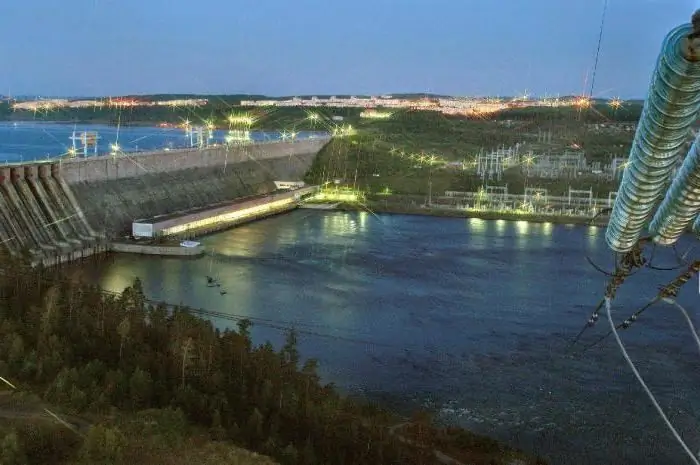 HPP Ust-Ilimskaya: รูปภาพ ที่อยู่ การก่อสร้าง Ust-Ilimskaya HPP