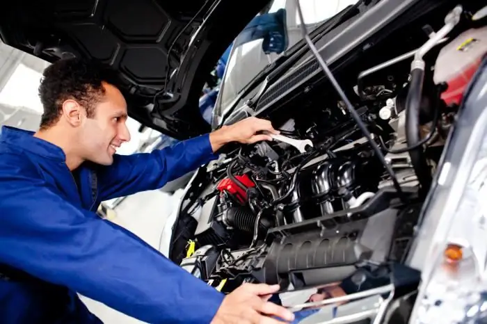 Automechaniker ist ein Beruf für Autofahrer. Der Beruf eines Automechanikers (Automechaniker): Ausbildung, notwendige Eigenschaften